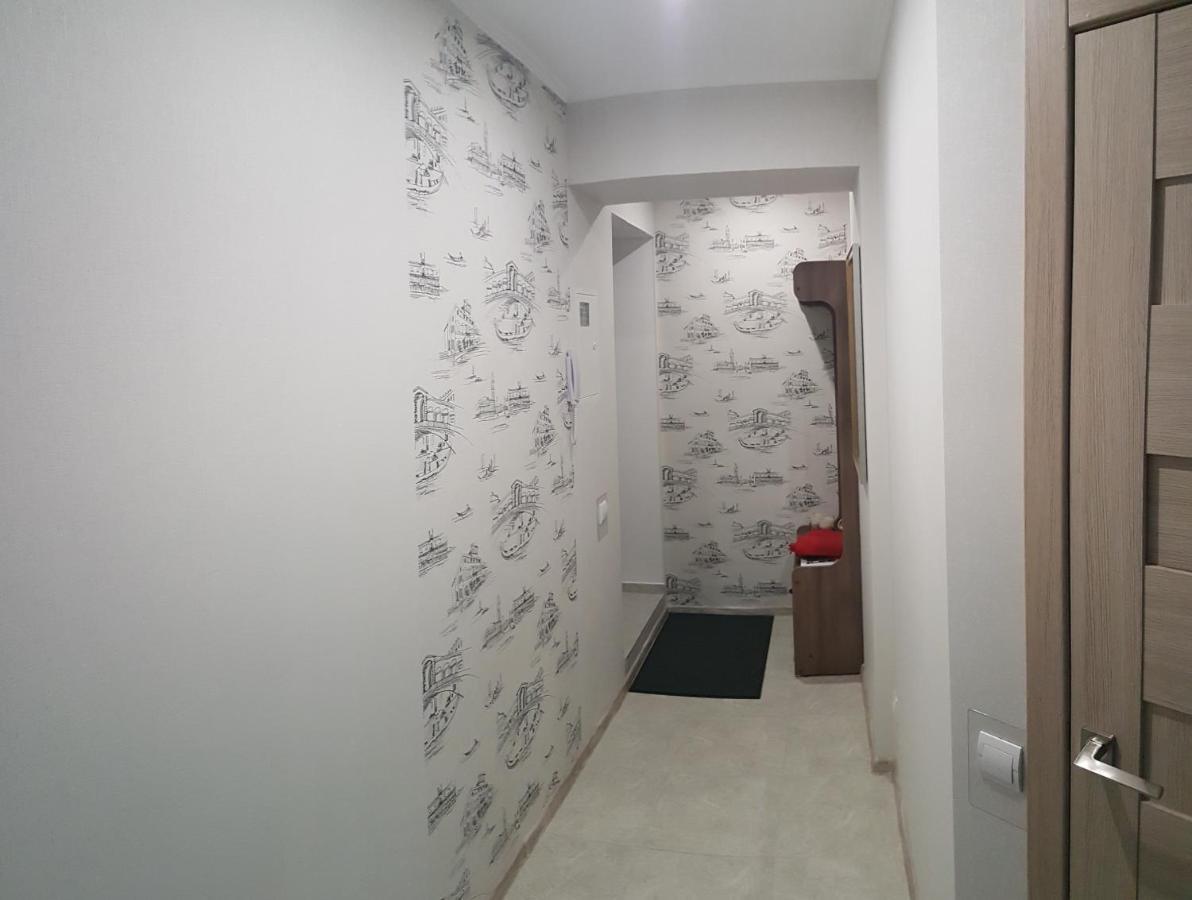 Loft Studio Apartment On Teslenkа Street Kryvyj Rih Exteriér fotografie